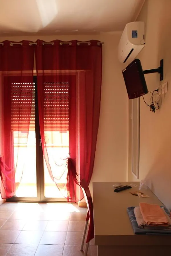 B&B Paolo E Daniela Carbonia Bed & Breakfast